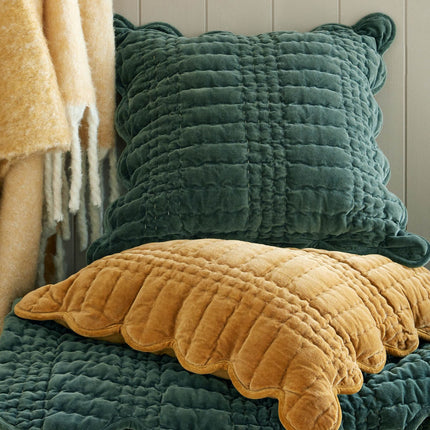 وسادة لورا آشلي "هانيا" المزخرفة المحشوة - ٥٠ × ٥٠ سم