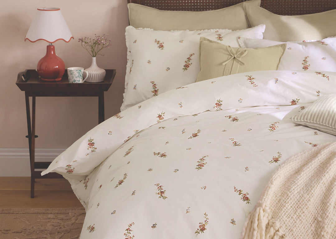 Laura Ashley "Elsie Bouquet" Duvet Cover Set in Pale Cranberry