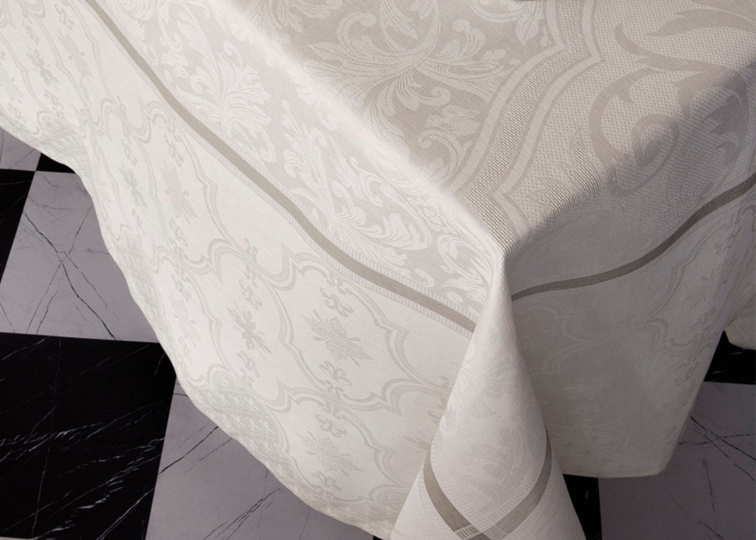 Le Jacquard Francais "Armoiries" Table Linen Collection in Off White