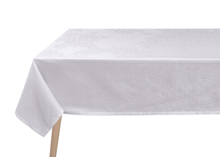 Le Jacquard Francais "Voyage Iconique" Table Linen Collection in White