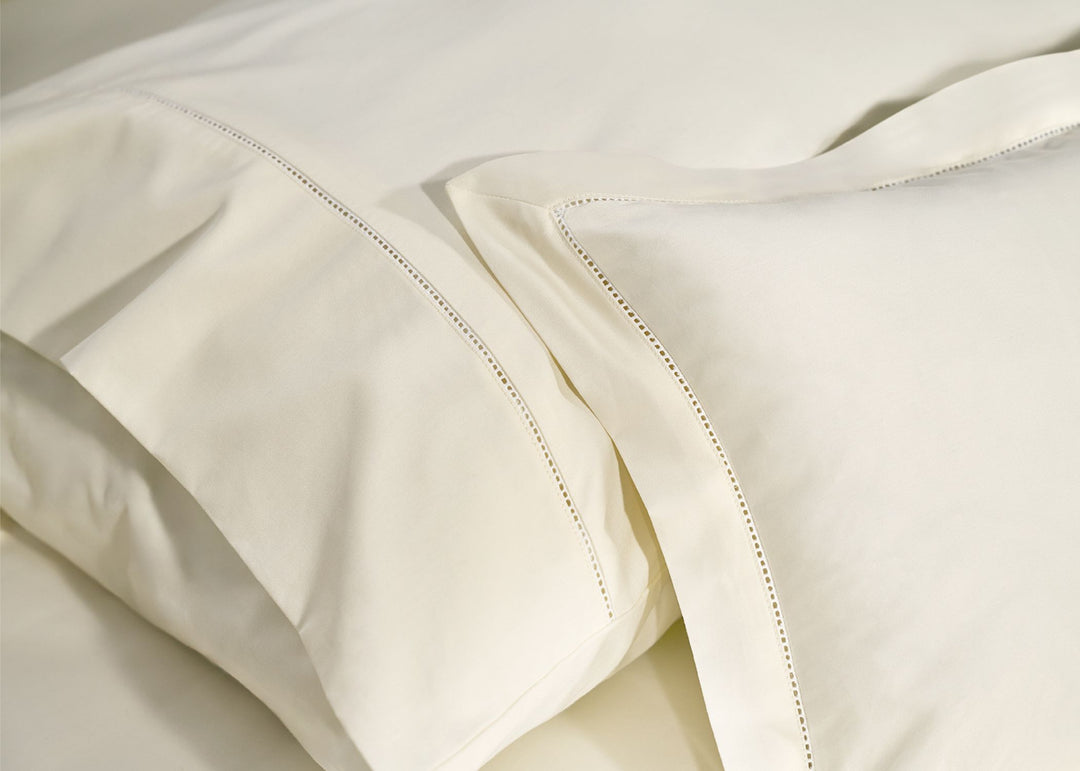 Linen Obsession "900 Thread Count Luxe Touch" Fitted Sheet in Cream