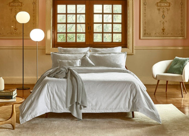 Amalia "Flores" Duvet Cover in White