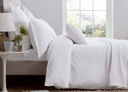 Murmur "Ari" Duvet Cover and Pillowcase in White