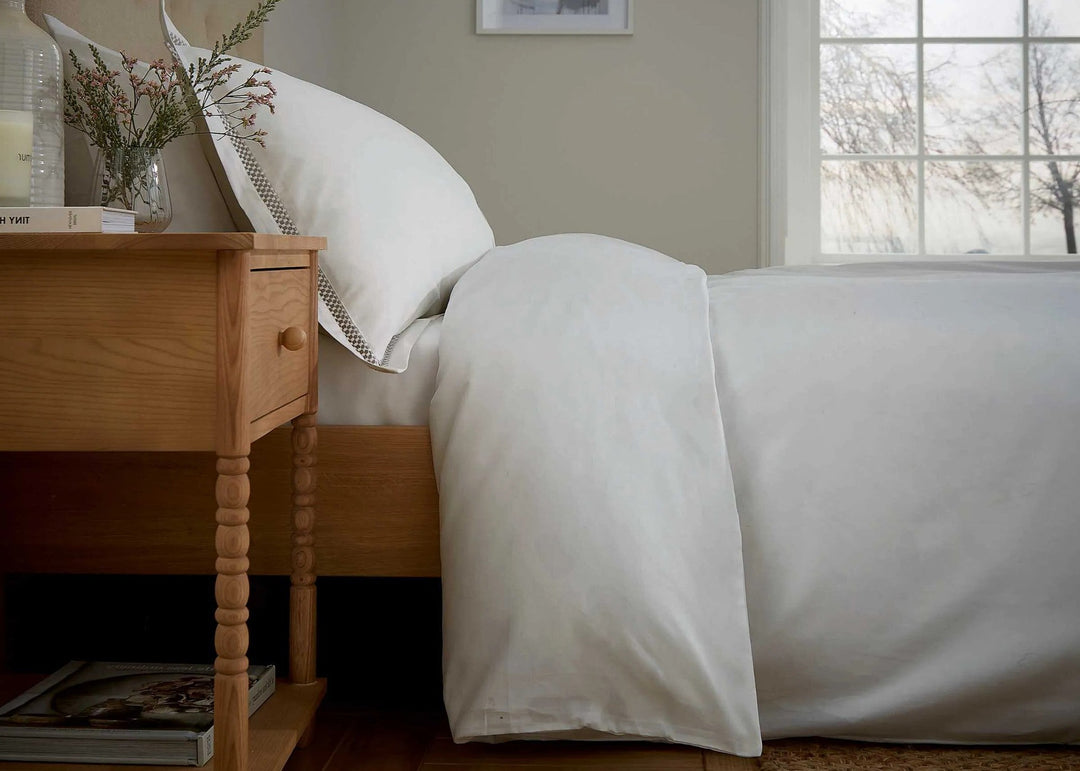 Murmur "Efa" Duvet Cover Sets in White