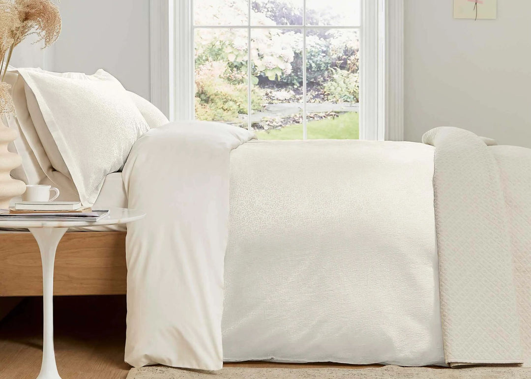 Murmur "Meadow" Jacquard Duvet Cover in Ivory