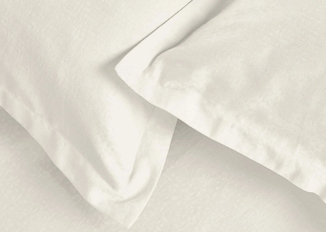 Murmur "Meadow" Jacquard Duvet Cover in Ivory