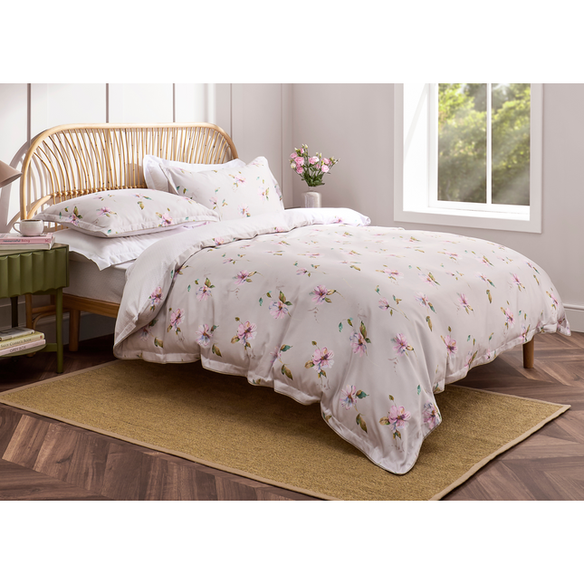 Christy "Perdita" Duvet Cover Set in Blush