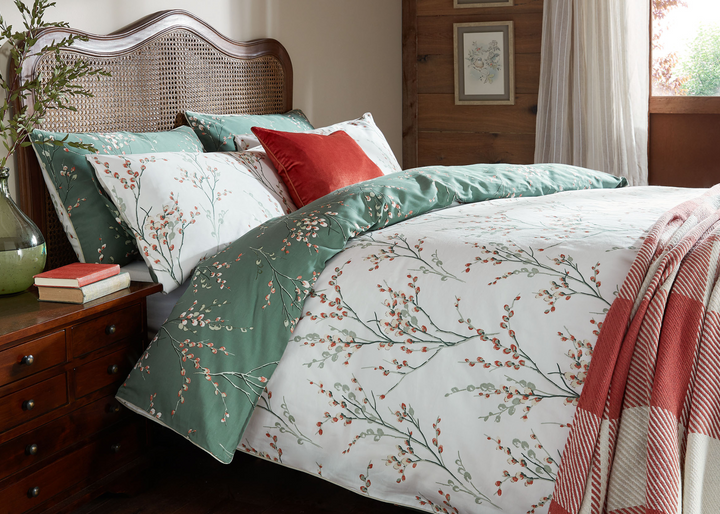 Laura Ashley "Pussy Willow" Duvet Cover Set in Fern Green
