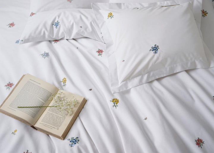 Historic Royal Palaces "Royal Embroidery" Duvet Cover Set in Multi