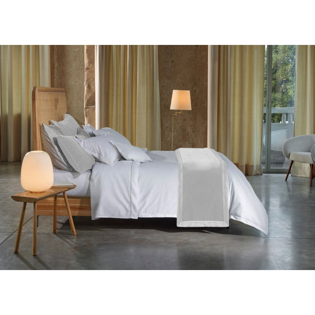 Amalia "Jaya Velvet" Bed runner & Square Oxford Pillowcase in White