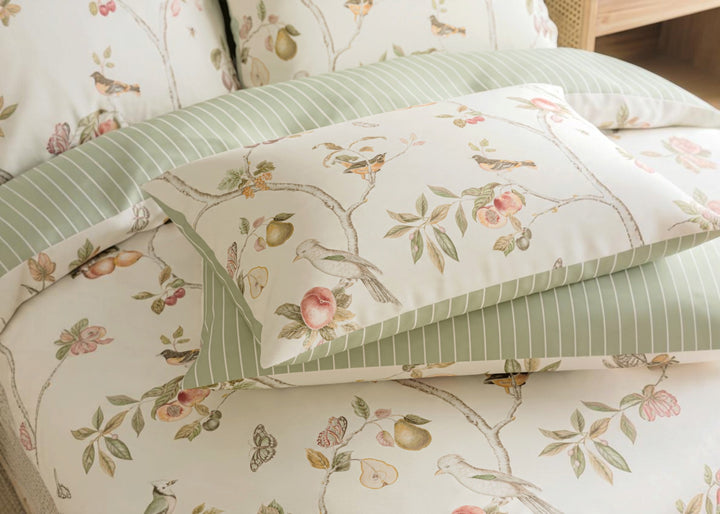 Sanderson "Fruit Aviary" Duvet Cover Set in Raspberry