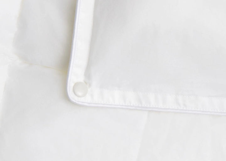 Sheridan "Deluxe Dream" Filled Duvet - Light TOG