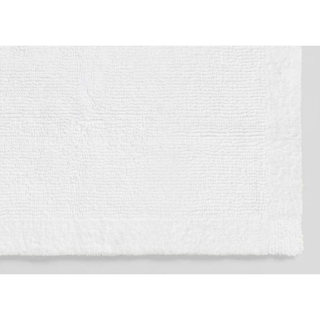 Sheridan "Larken" Bath Tufted Rugs in White