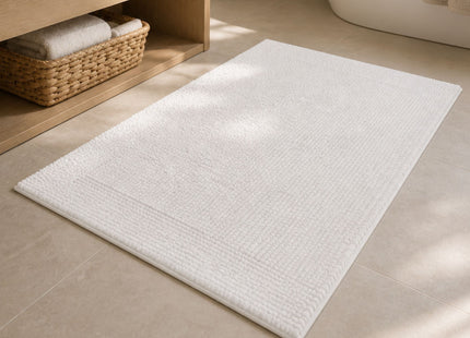 Sheridan "Larken" Bath Tufted Rugs in White