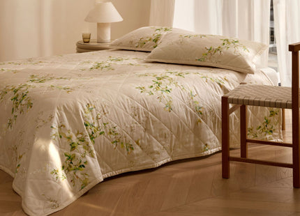 Sheridan "Maja" Bedspread in Multi