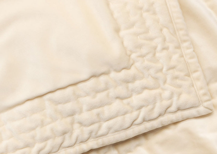 Sheridan "Remme" Bedspread in Champagne