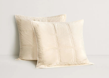 Sheridan "Remme" Bedspread in Champagne