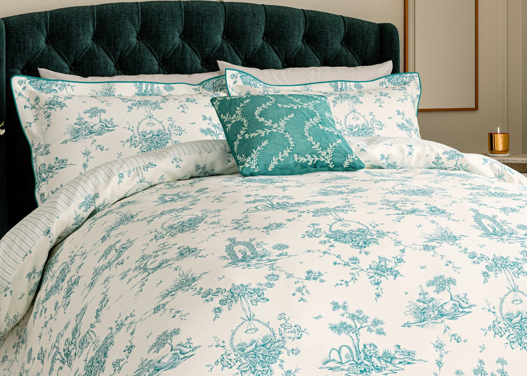 V&amp;A "Garden of Love" Duvet Cover Set in Soft Teal