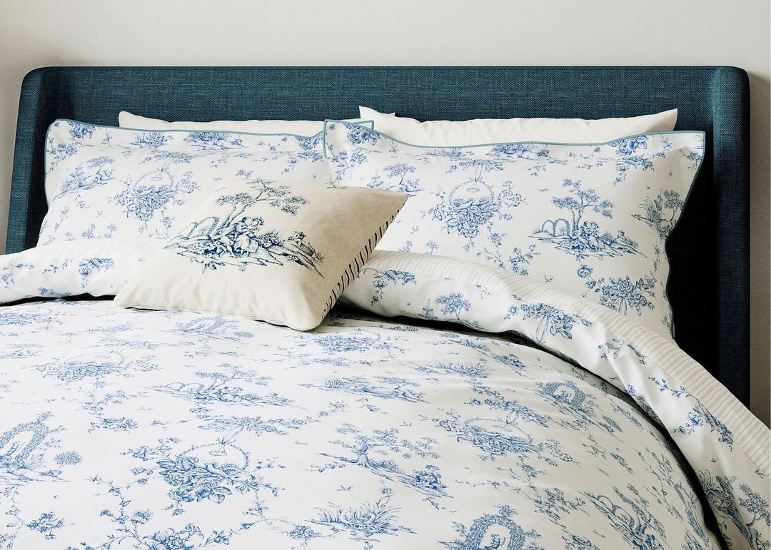 V&amp;A "Garden of Love" Duvet Cover Set in Blue