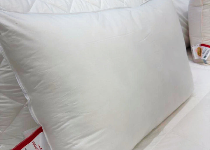 Kauffmann "Finesse" Microfiber Filled  Pillow - 50 x 75 cm