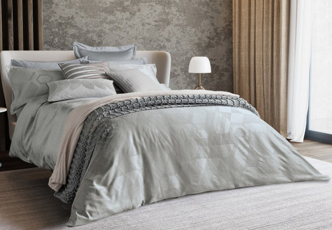 Nalu by Nicole Scherzinger - "Nalani" Duvet Cover and Pillowcase in Silver