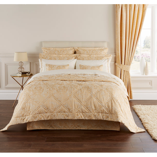 Christy' Palermo" Bedlinen - colour Rich Gold