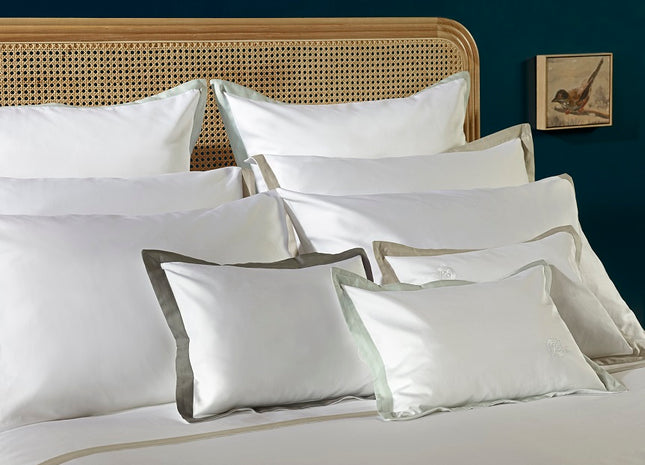 Amalia "Prado" 430 Thread Count Duvet Cover in White with Cool Grey Border