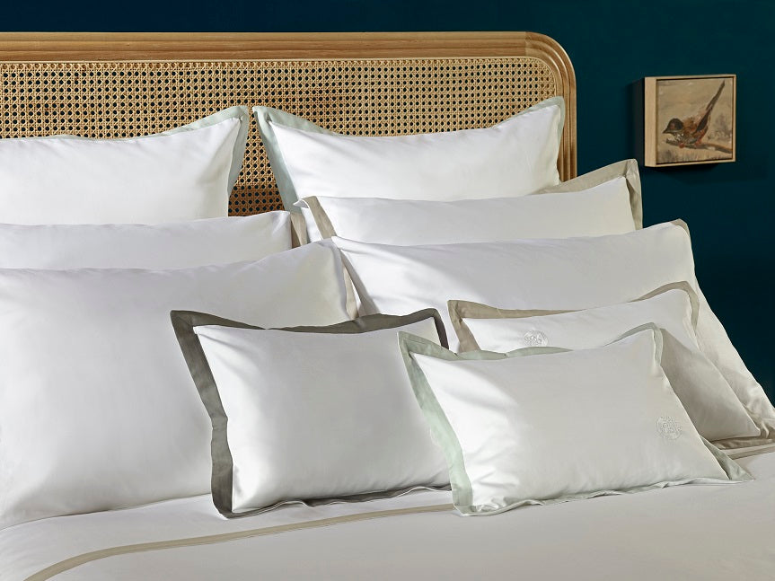 Amalia "Prado" 430 Thread Count Duvet Cover in White with Cool Grey Border