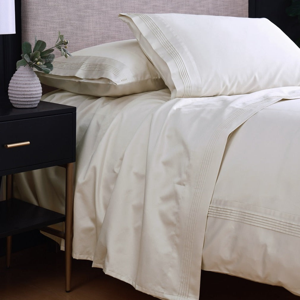 Linen Obsession "Pleated" 500 Thread Count Egyptian Cotton Sateen Bed Linen in Ivory (cream)