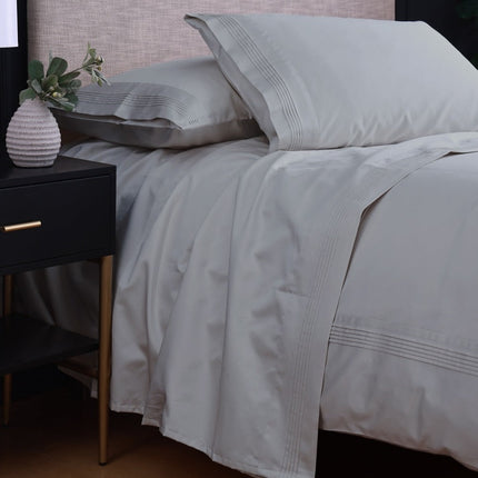 Linen Obsession "Pleated" 500 Thread Count Egyptian Cotton Sateen Bed Linen in Silver
