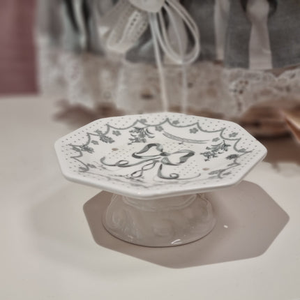 Mathilde "Dentelle Aquarelle" Ceramic Bathroom Accessories in Grey/White