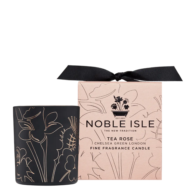 Noble Isle "Tea Rose" Fine Fragrance Candle