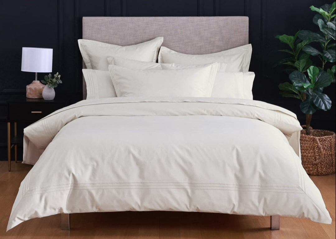 Linen Obsession 500 Thread Count "Triple Line" Egyptian Cotton Sateen Flat Sheet in Ivory