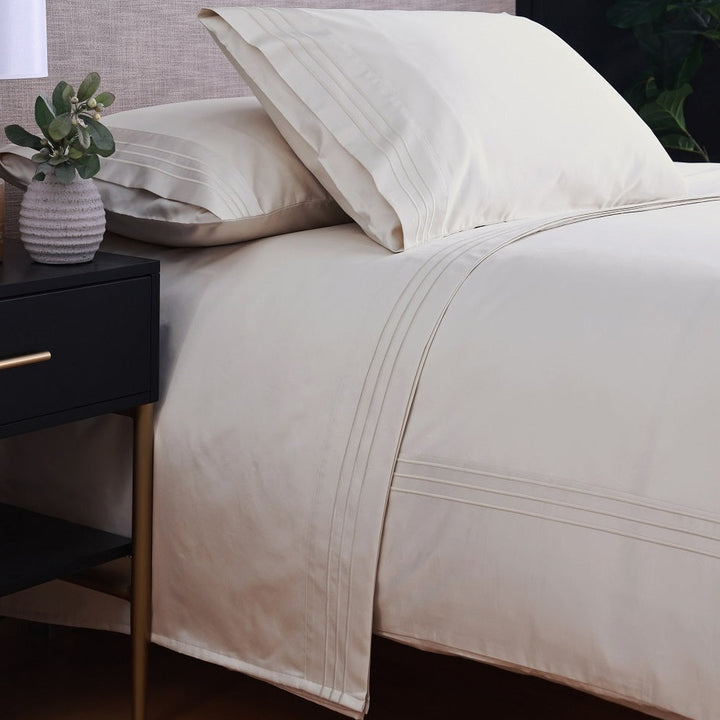 Linen Obsession 500 Thread Count "Triple Line" Egyptian Cotton Sateen Flat Sheet in Ivory