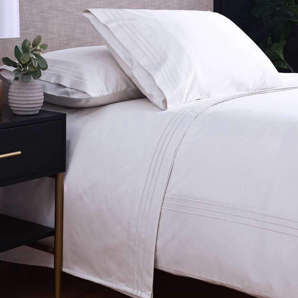 Linen Obsession 500 Thread Count "Triple Line" Egyptian Cotton Sateen Pillowcase in White