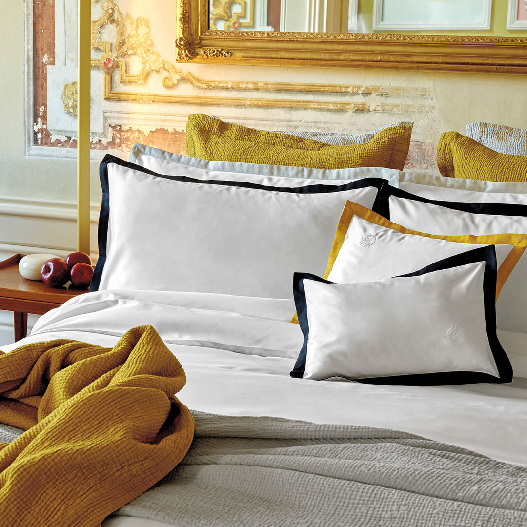 Amalia "Prado" 430 Thread Count Duvet Cover in White with Midnight Border