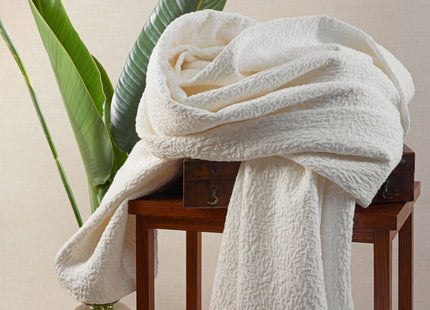 Amalia "Tamara" Matellase Quilt Bedspread in Cream