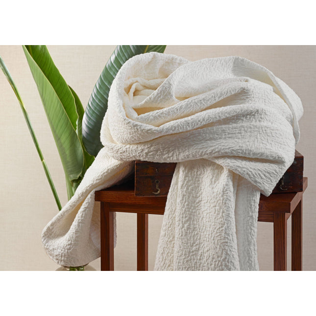 Amalia "Tamara" Matellase Quilt Bedspread in Cream