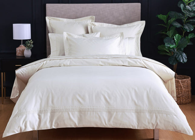 Linen Obsession "Pleated" 500 Thread Count Egyptian Cotton Sateen Bed Linen in Ivory (cream)